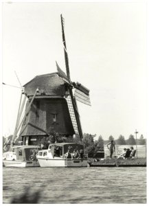 Molen de Hommel aan de Molenplas. NL-HlmNHA 54034023