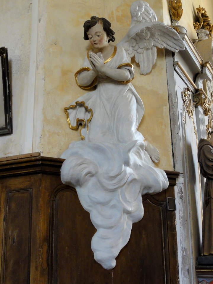 Moitron-sur-Sarthe (Sarthe) église, ange 2, détail