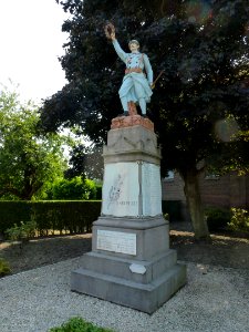 Moncheaux (Nord, Fr) monument aux morts