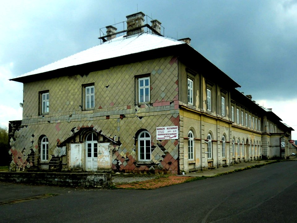 Moldau, Bahnhofsgebäude.06