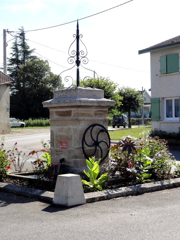 Mognéville (Meuse) pompe