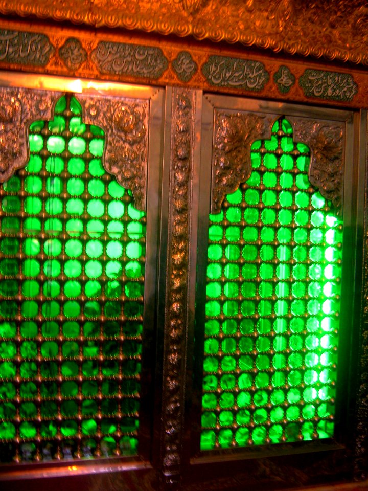 Mohammad Al-Mahruq Mosque (Imamzadeh Mahrugh) - Zarih (Enshrine) - Nishapur 01