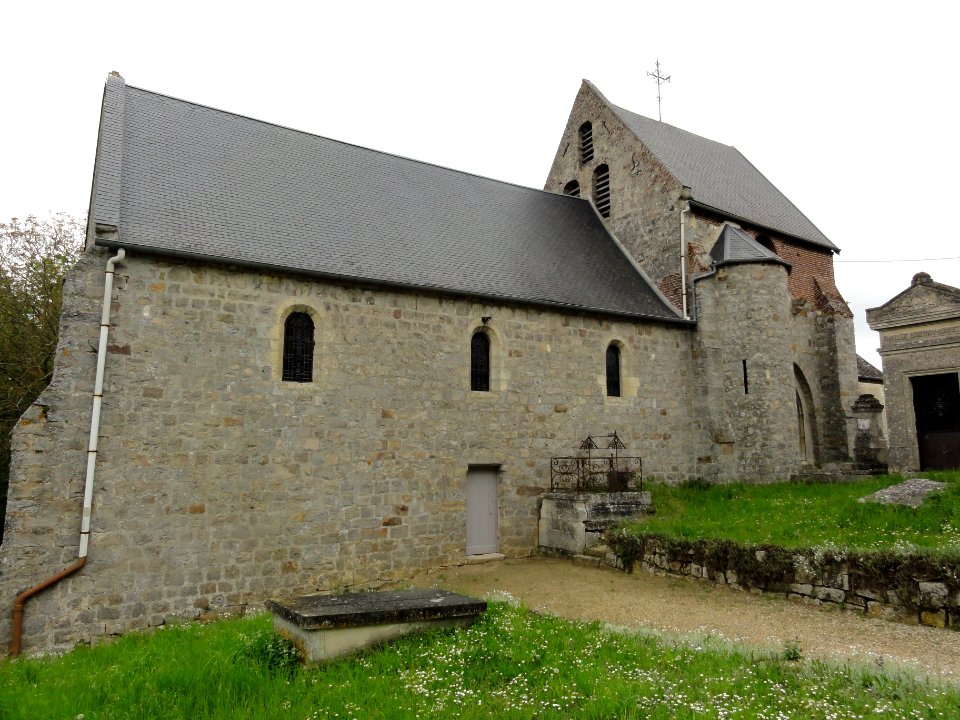 Monceau-lès-Leups (Aisne) église (01)