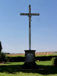 Monceau-le-Neuf-et-Faucouzy (Aisne) oratoire-croix de chemin