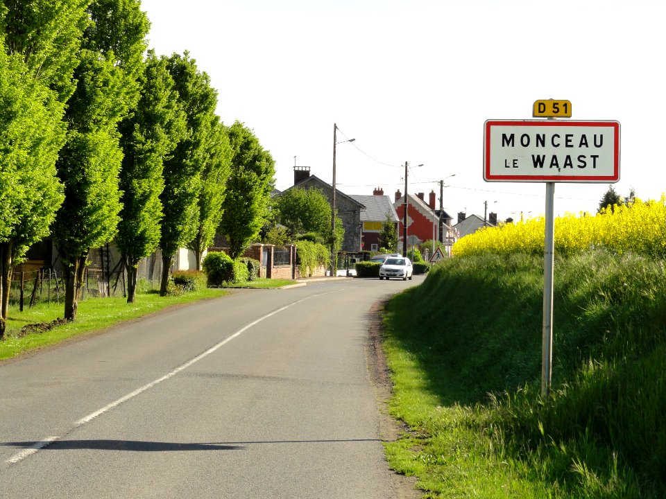 Monceau-le-Waast (Aisne) city limit sign