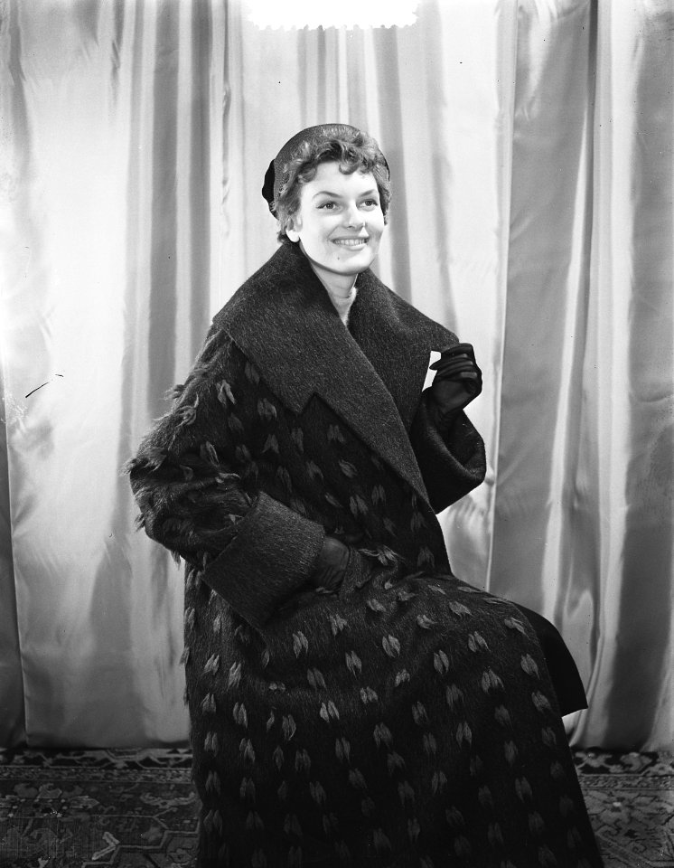 Modeshows, n.v. berghuis, Bestanddeelnr 905-5822