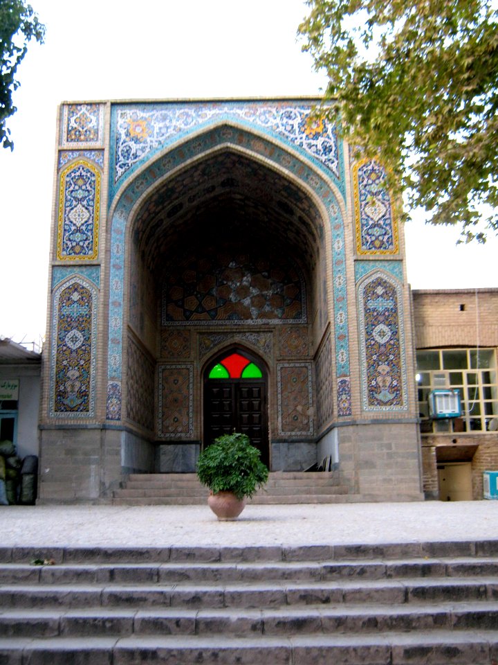 Mohammad al Mahruq north door closed - Nishapur 01
