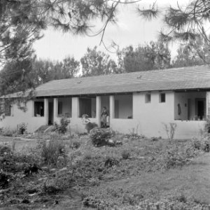 Moderne bungalows in kibboets Ramat Jochanan, Bestanddeelnr 255-0642