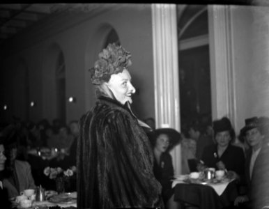 Modeshow Victoriahotel Opdracht Vizier, Bestanddeelnr 901-9144