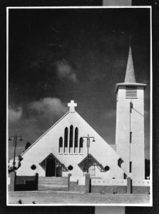 Moderne rooms-katholieke kerk. Willemstad, Curaçao., Bestanddeelnr 935-1173