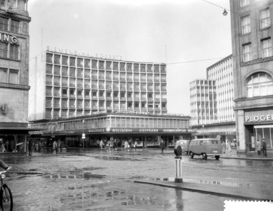 Moderne winkels en woningen in Essen, Bestanddeelnr 910-2874