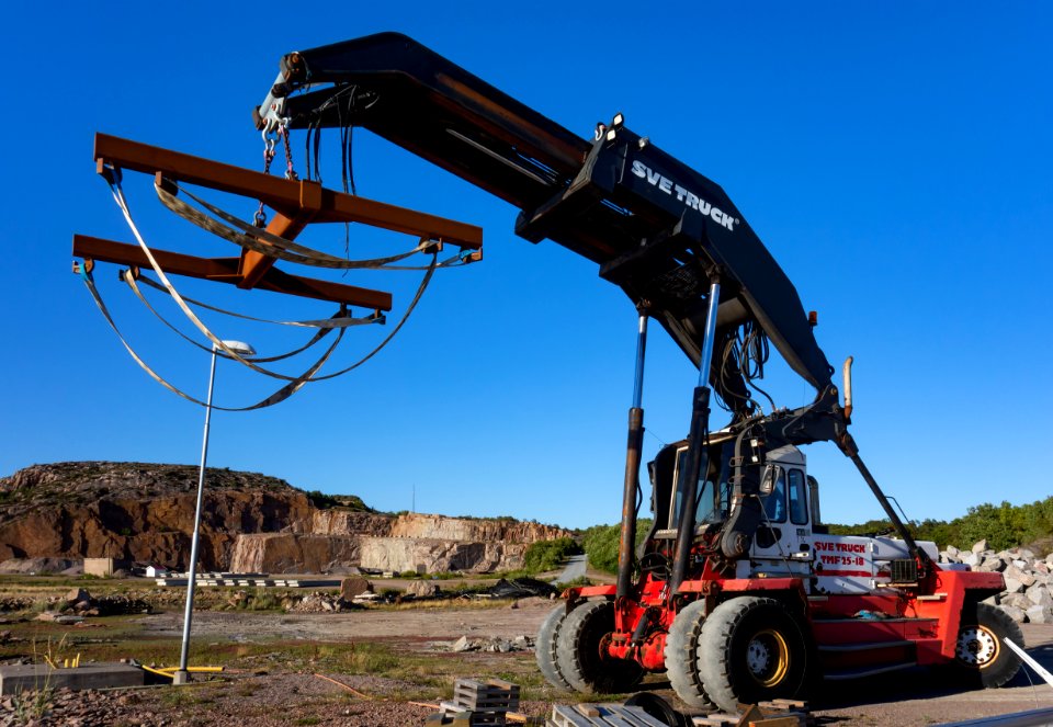 Modified Svetruck TMF 25-18 logstacker 2