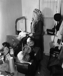 Modeshow in het Victoria Hotel, Bestanddeelnr 901-4500