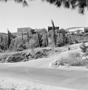 Moderne architectuur op het terrein van het Technion, Bestanddeelnr 255-2120
