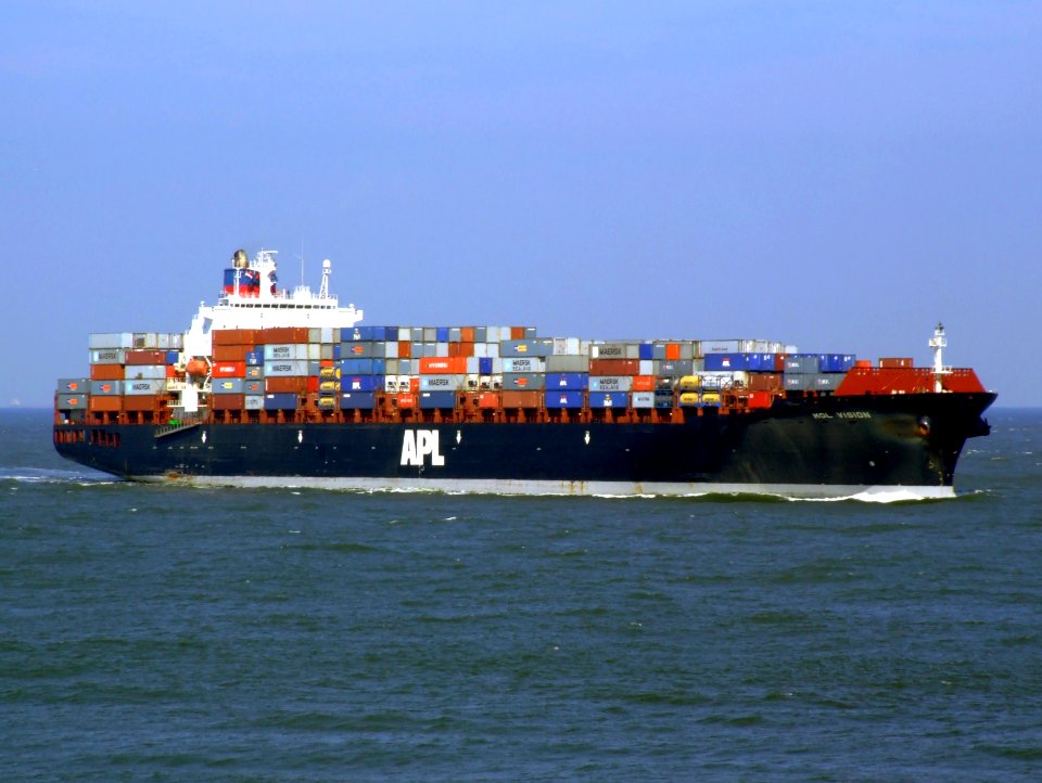 Mol Vision p03 approaching Port of Rotterdam, Holland 19-Apr-2007