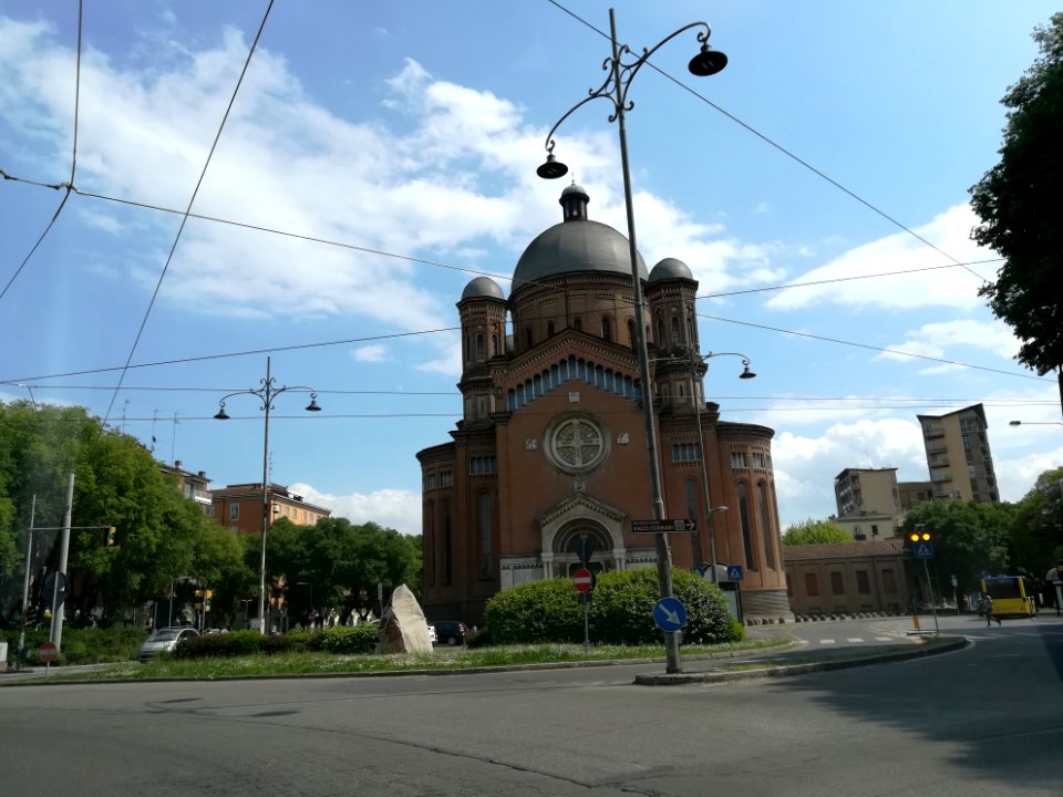 Modena 32