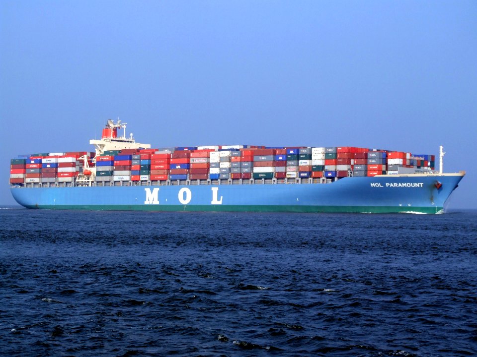 Mol paramount p2 approaching Port of Rotterdam, Holland 16-Jan-2005