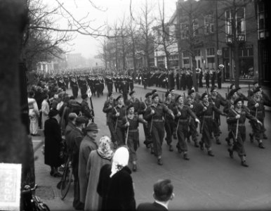 MOK Hilversum 5 jaar defile en receptie, Bestanddeelnr 904-4592
