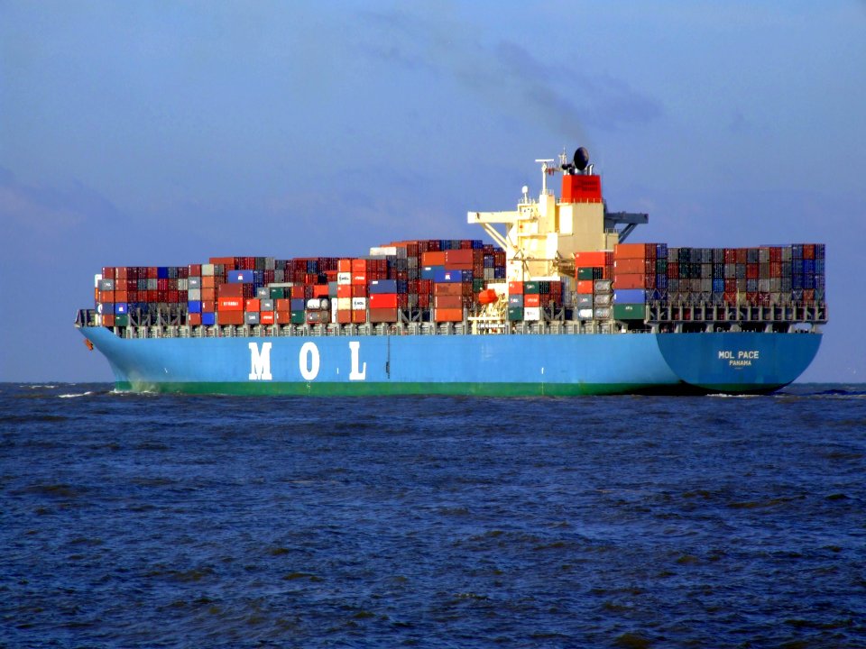 Mol Pace pA, leaving Port of Rotterdam, Holland 25-Jan-2007