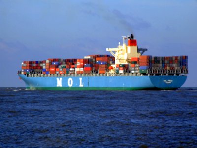 Mol Pace pA, leaving Port of Rotterdam, Holland 25-Jan-2007