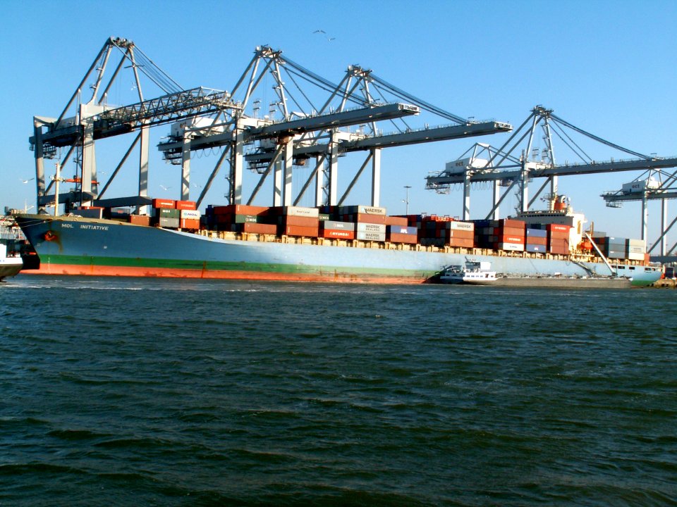 Mol Initiative p3, at the Amazone harbour, Port of Rotterdam, Holland 25-Feb-2006