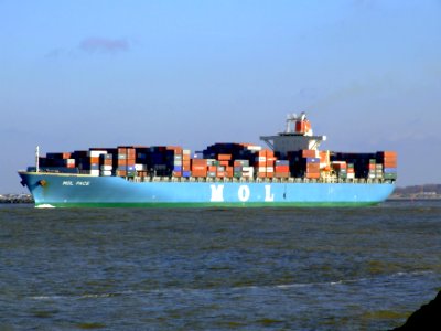 Mol Pace p1, leaving Port of Rotterdam, Holland 25-Jan-2007