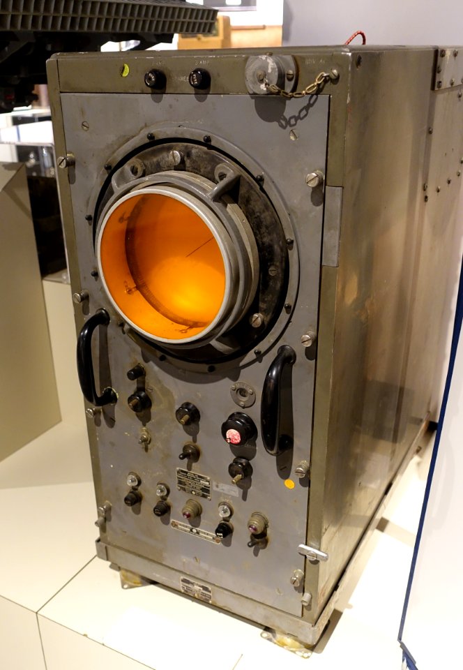 Model VE Planned Position Indicator (PPI), Westinghouse, c. 1940s - National Electronics Museum - DSC00061