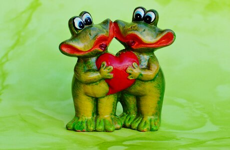 Love heart frog photo