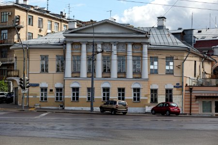Moscow, Yauzskaya 1-15, July 2012 01