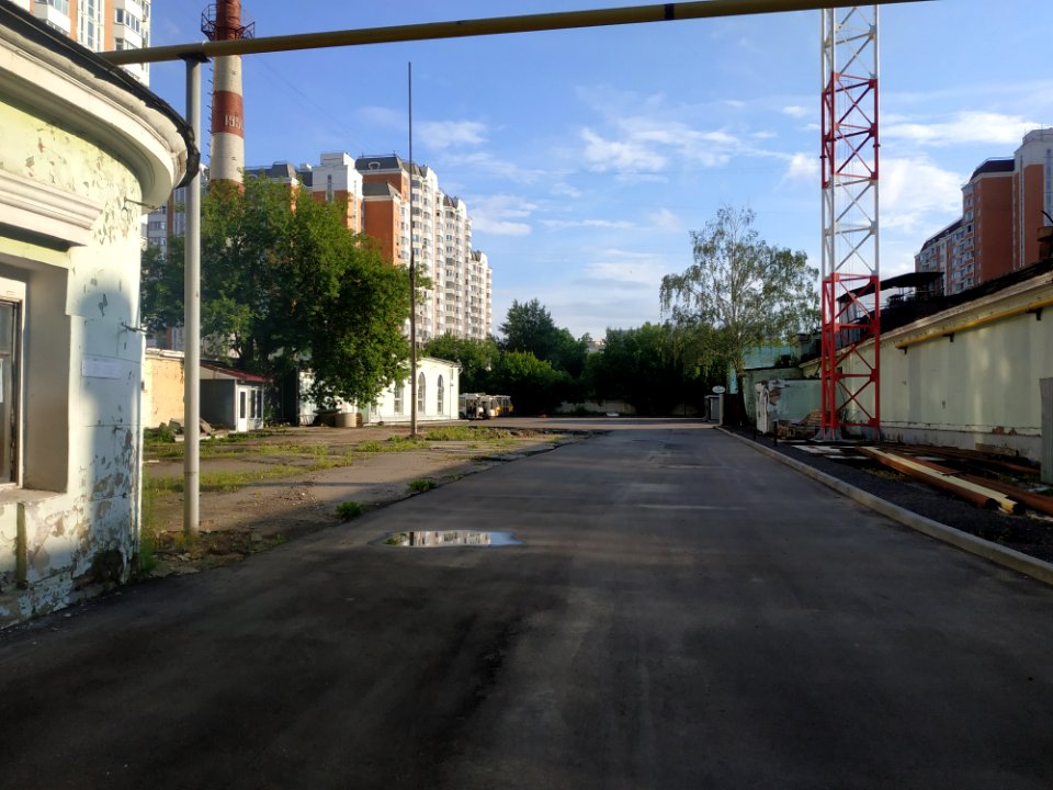 Moscow retro cars museum 2020-07 abandoned 3