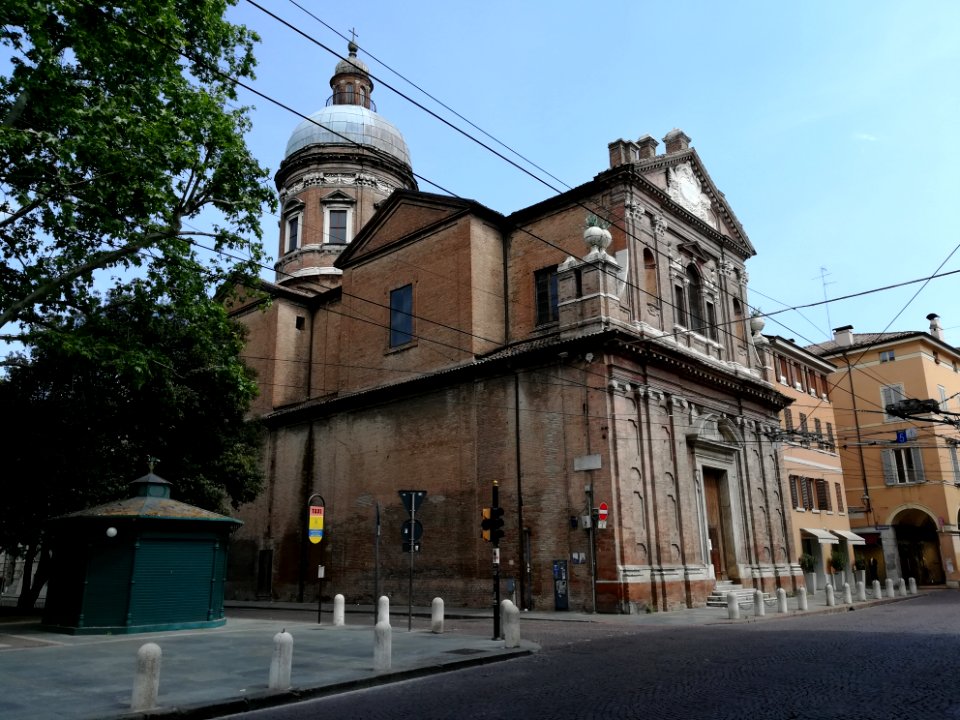 Modena 10
