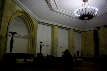 Moscow metro Ploshad Revolutsii 2008-12 east entrance 9