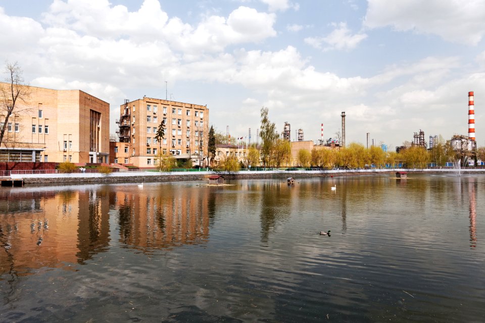 Moscow Oil Refinery, 2012 01