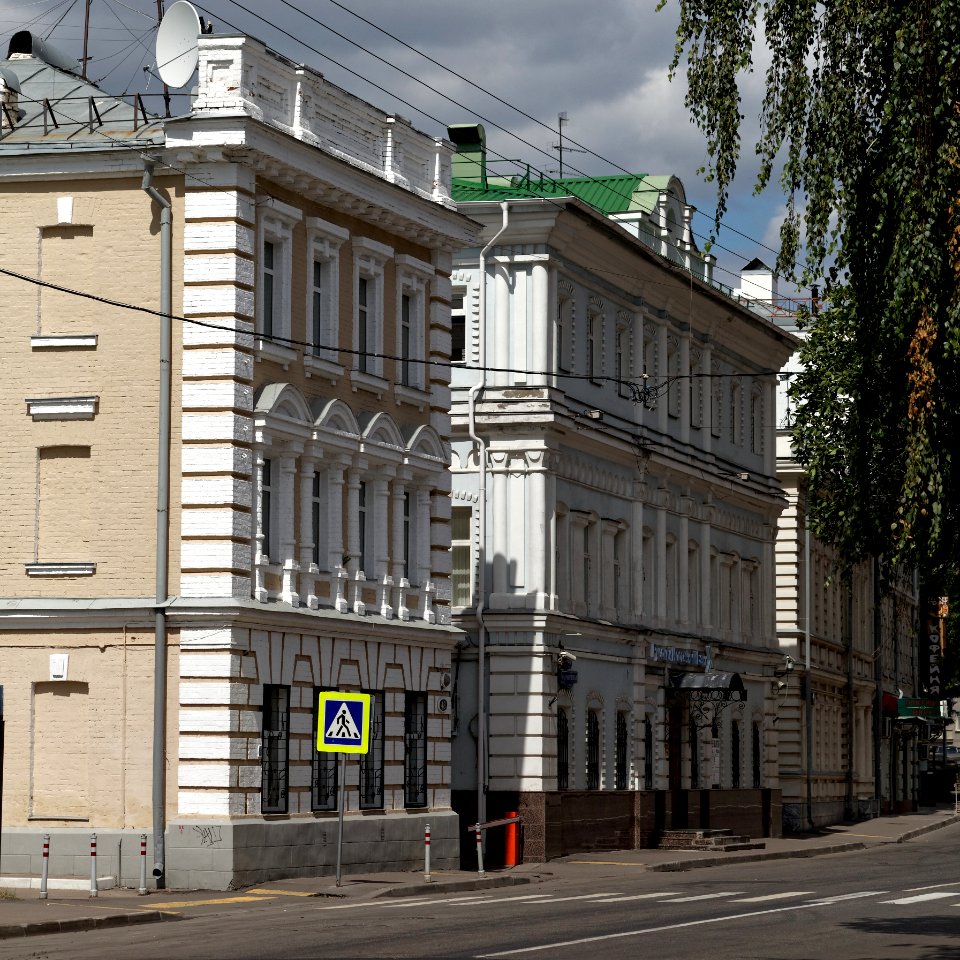 Moscow, Sadovnicheskaya 48,46 July 2012 03