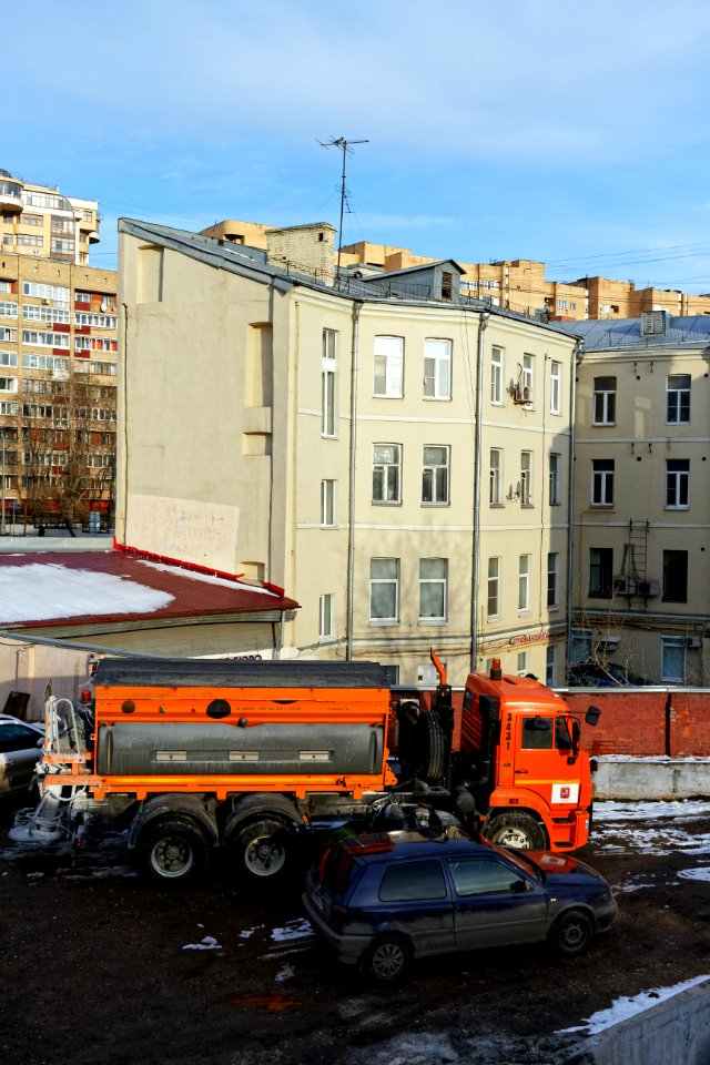 Moscow, Narodnaya 12 north wing, March 2020 03