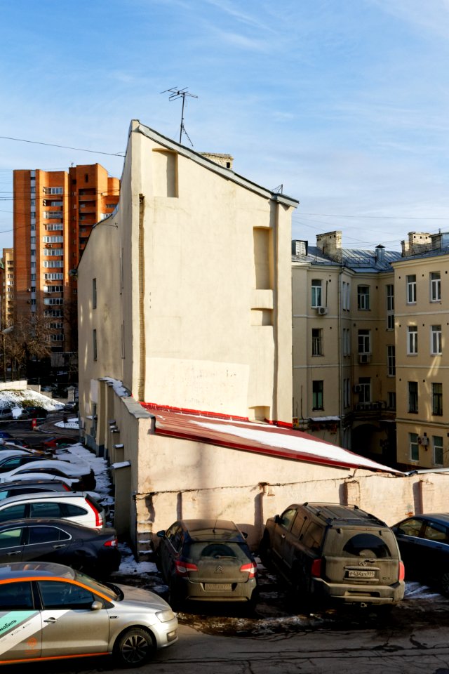 Moscow, Narodnaya 12 north wing, March 2020 01