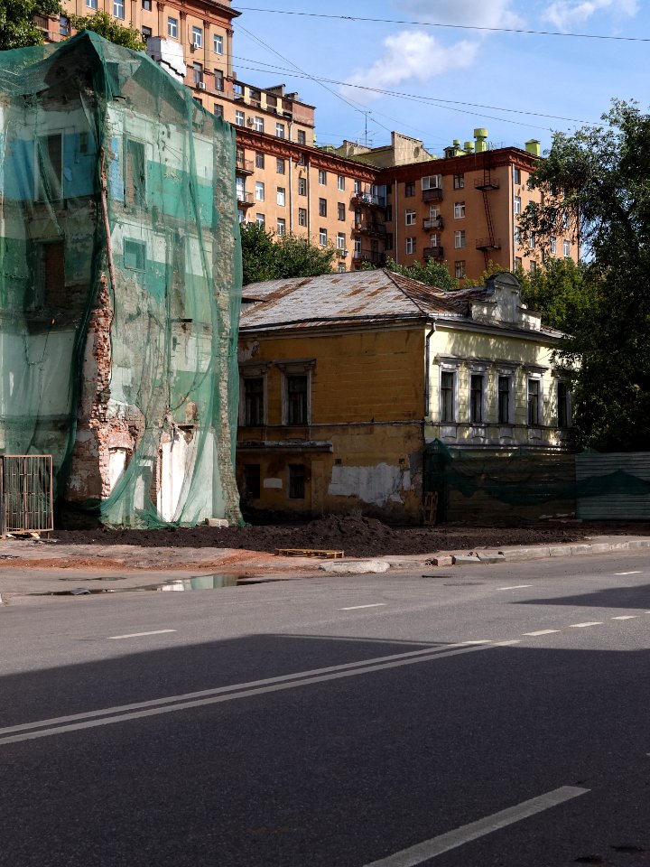 Moscow, Sadovnicheskaya 35C2,41A Aug 2009 11