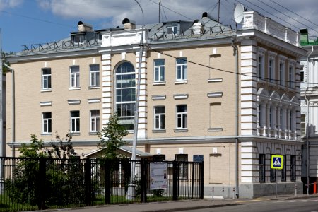 Moscow, Sadovnicheskaya 48 July 2012 01