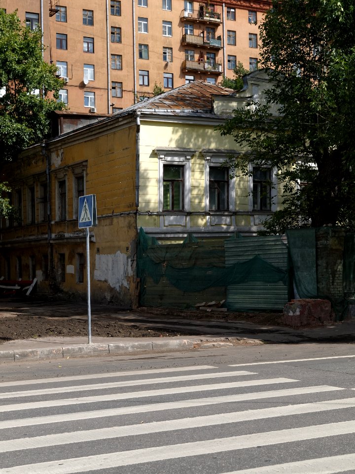 Moscow, Sadovnicheskaya 41A Aug 2009 13