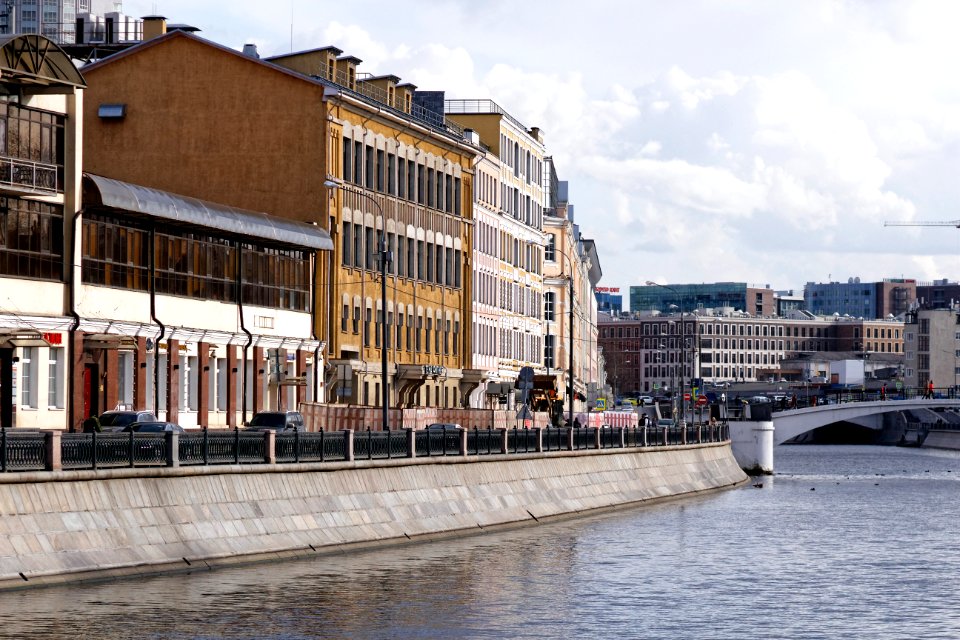 Moscow, Sadovnicheskaya Embankment 69. 72 and 73, March 2020 01