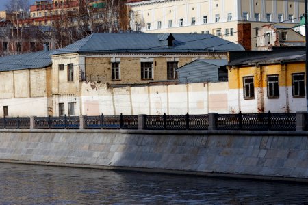 Moscow, Sadovnicheskaya Embankment 55, March 2020 01