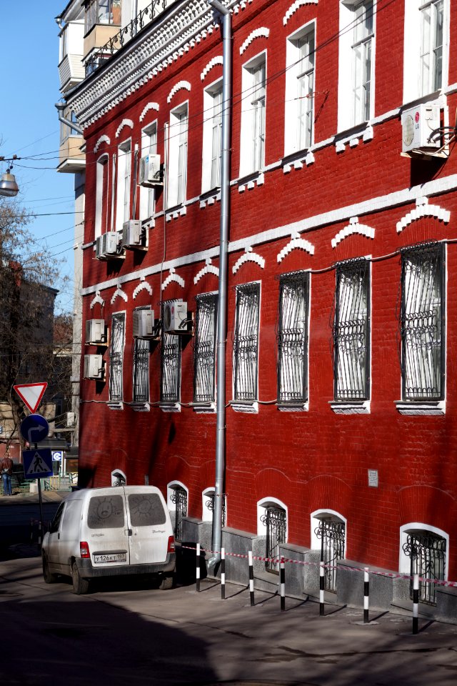 Moscow, Nikoloyamskaya 52 str. 2, Mar 2014 01