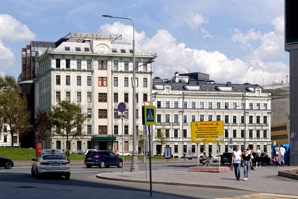 Moscow, Povarskaya 10 and 8, May 2021 01