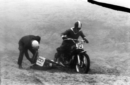 Motorcross 1962 De Zandberg te Bergharen, Bestanddeelnr 913-9872