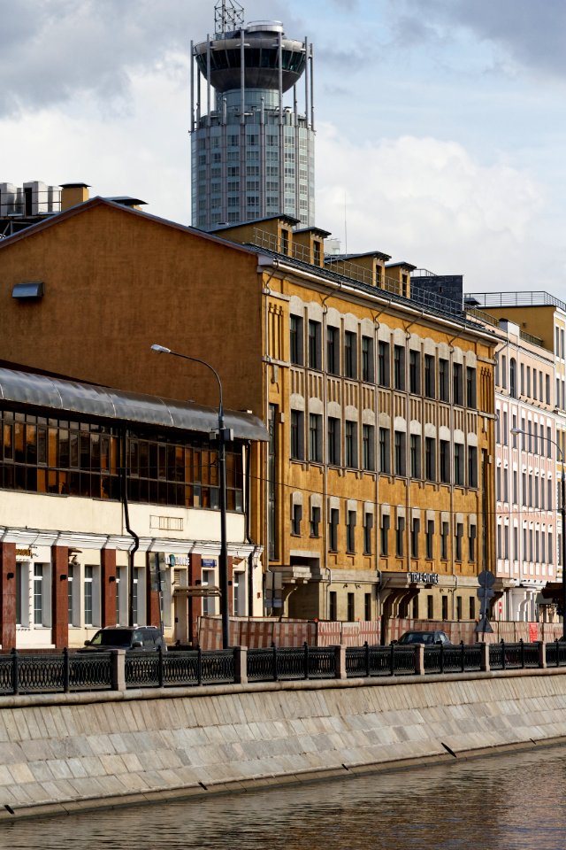 Moscow, Sadovnicheskaya Embankment 71 (built in 2013), March 2020 3