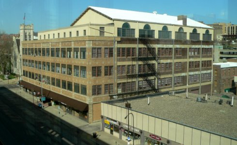 Motor Mart (Sioux City) from SW 1