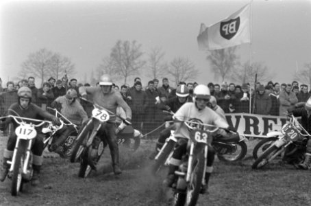 Motorcross Nederland tegen Belgie in Gemert motorcross Nederland tegen Belgie, Bestanddeelnr 922-1568