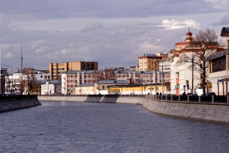 Moscow, Sadovnicheskaya Embankment, former stable building, March 2020 07