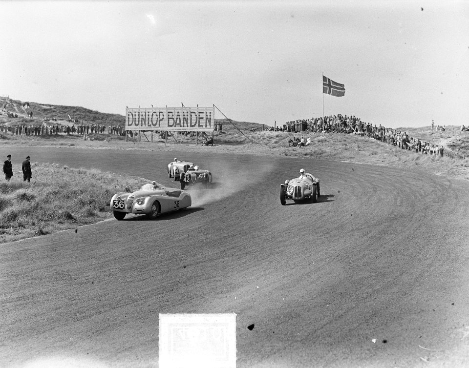 Motor- en autoraces KNAC tegen KNMV auto, Bestanddeelnr 904-6104