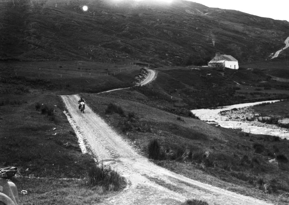 Motorcycle racing (1293681)